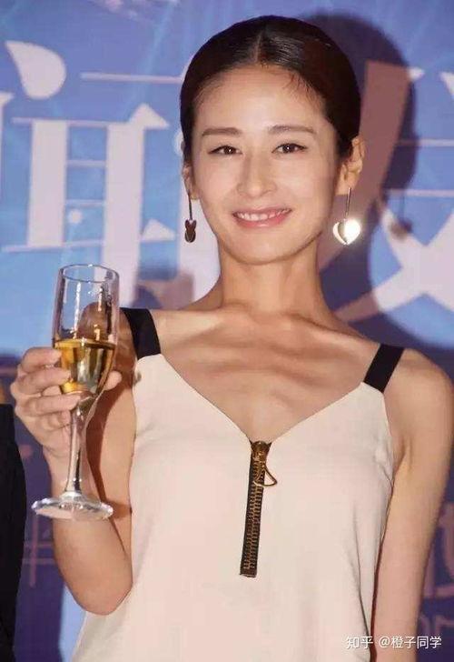 哪些明星瘦,揭秘他们如何重塑身材的奇迹之旅