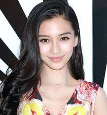 脸粉红的女明星,揭秘脸庞粉红的女明星魅力风采