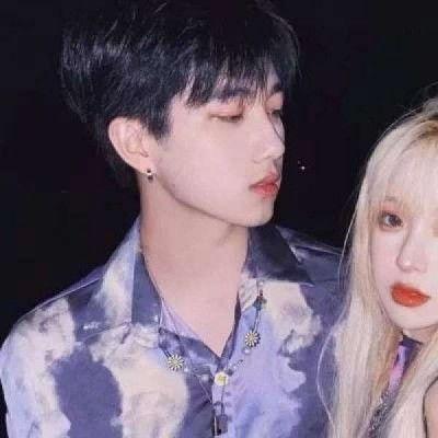 情头网红,网红情侣头像背后的甜蜜故事