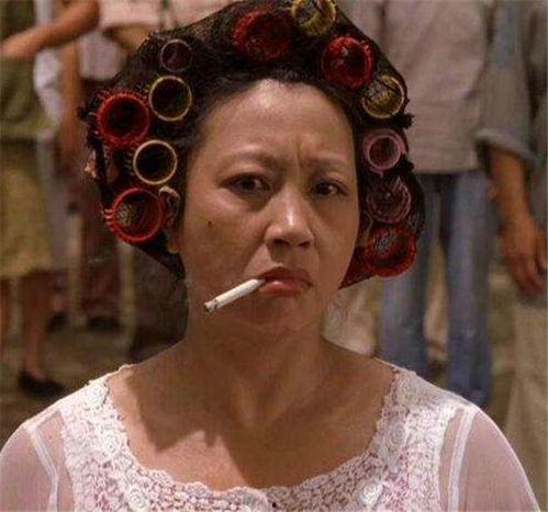 抽烟的女明星名单,揭秘那些吸烟镜头下的女明星风采