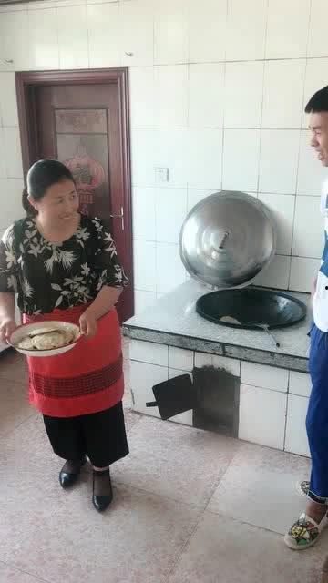 网红刘妈搞笑视频,笑料百出，欢乐无限